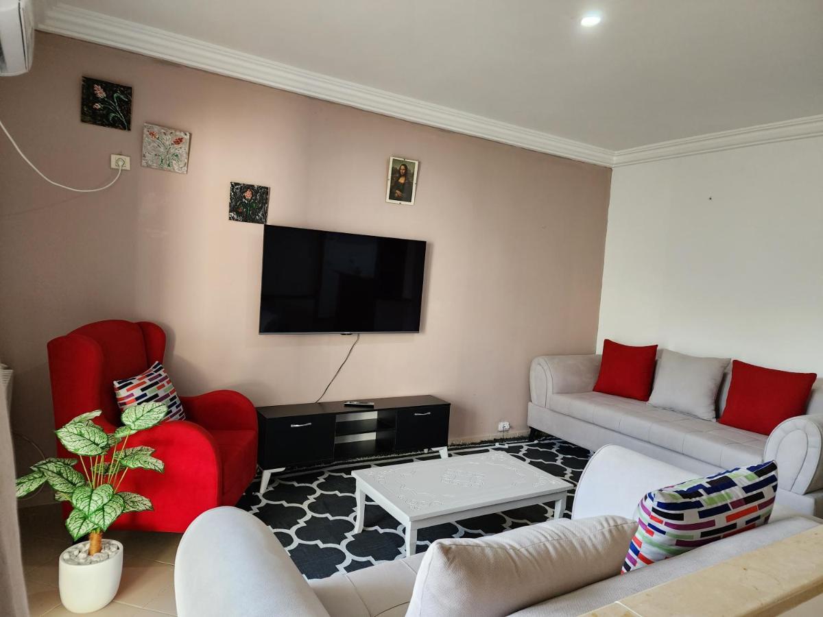 Duplex Bien Equipe Securise Avec Jardin Et Veranda La Marsa Exterior foto