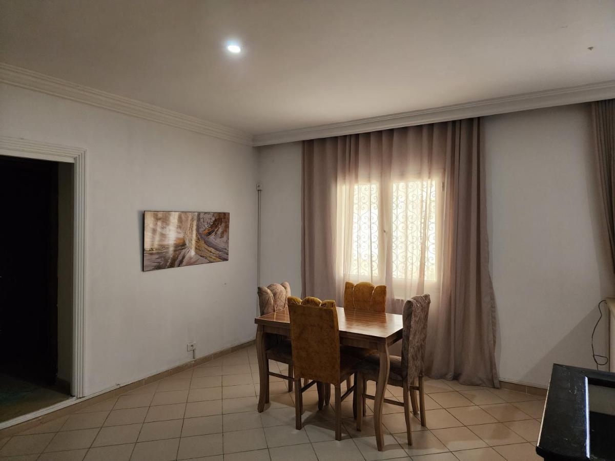 Duplex Bien Equipe Securise Avec Jardin Et Veranda La Marsa Exterior foto