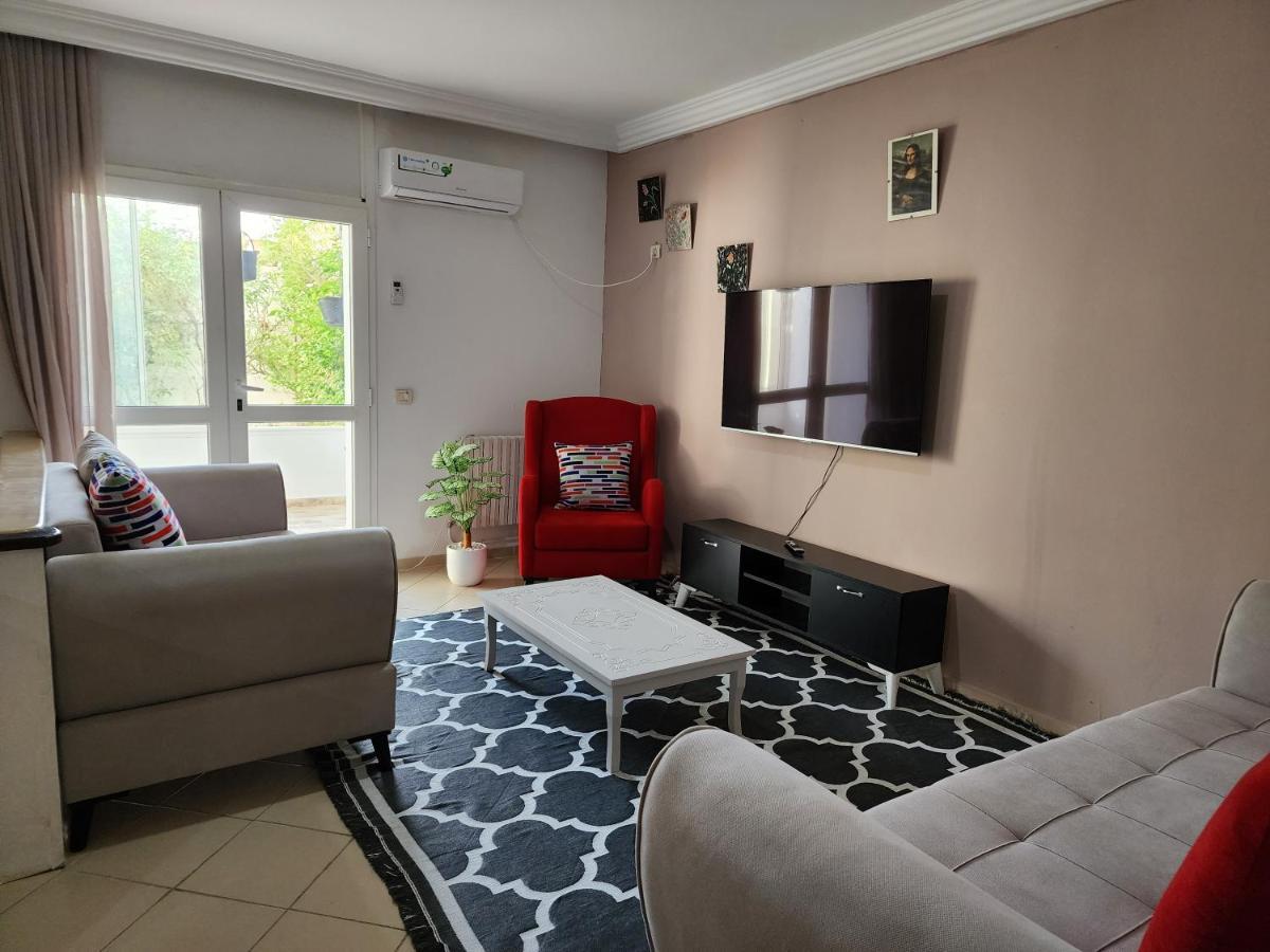 Duplex Bien Equipe Securise Avec Jardin Et Veranda La Marsa Exterior foto